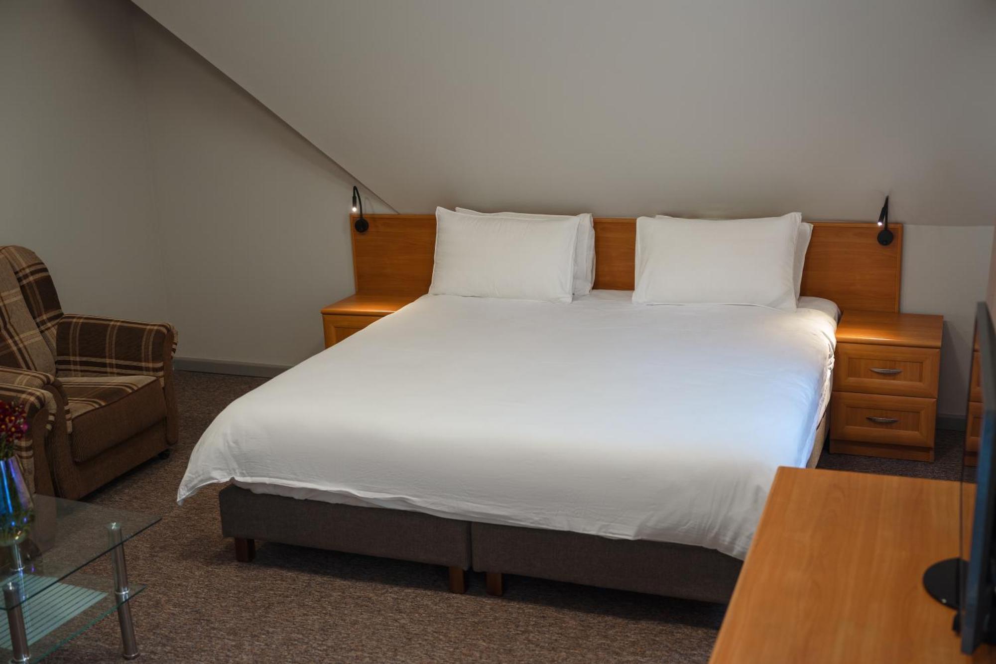 Dolinnka Hotel Czołponata Zewnętrze zdjęcie