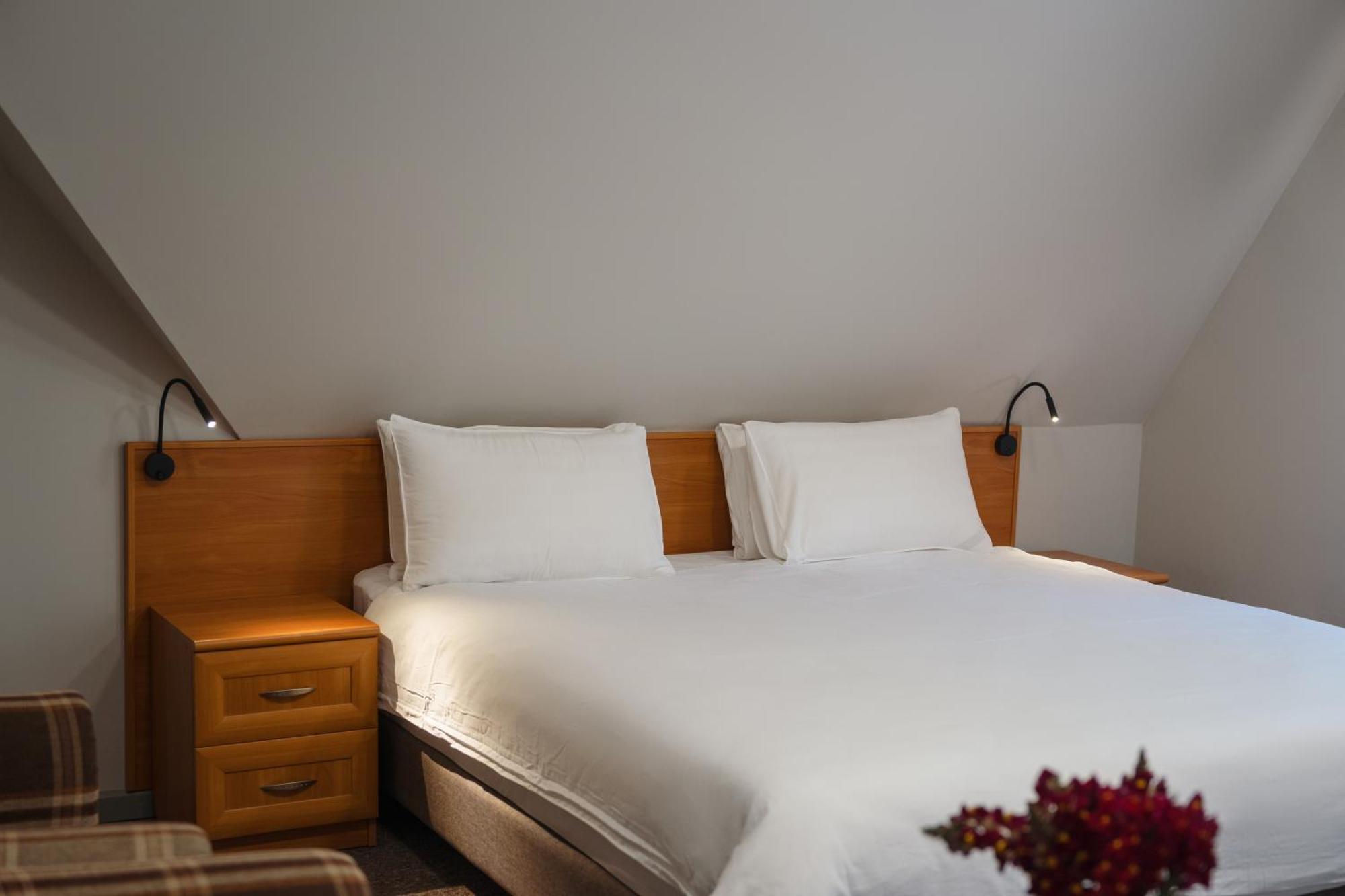 Dolinnka Hotel Czołponata Zewnętrze zdjęcie