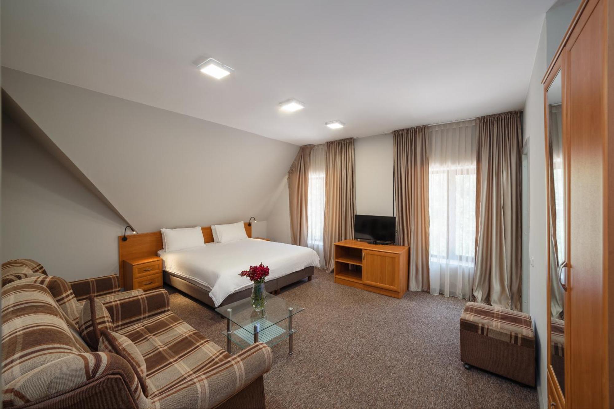 Dolinnka Hotel Czołponata Zewnętrze zdjęcie