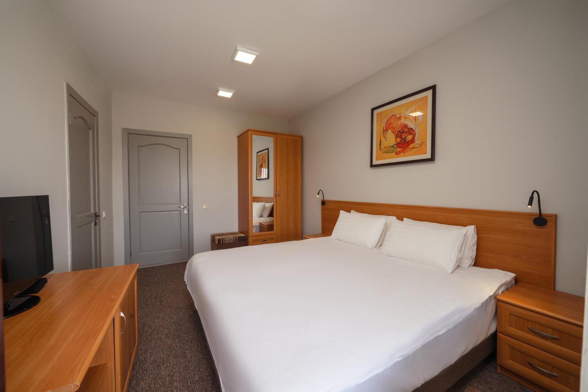 Dolinnka Hotel Czołponata Zewnętrze zdjęcie