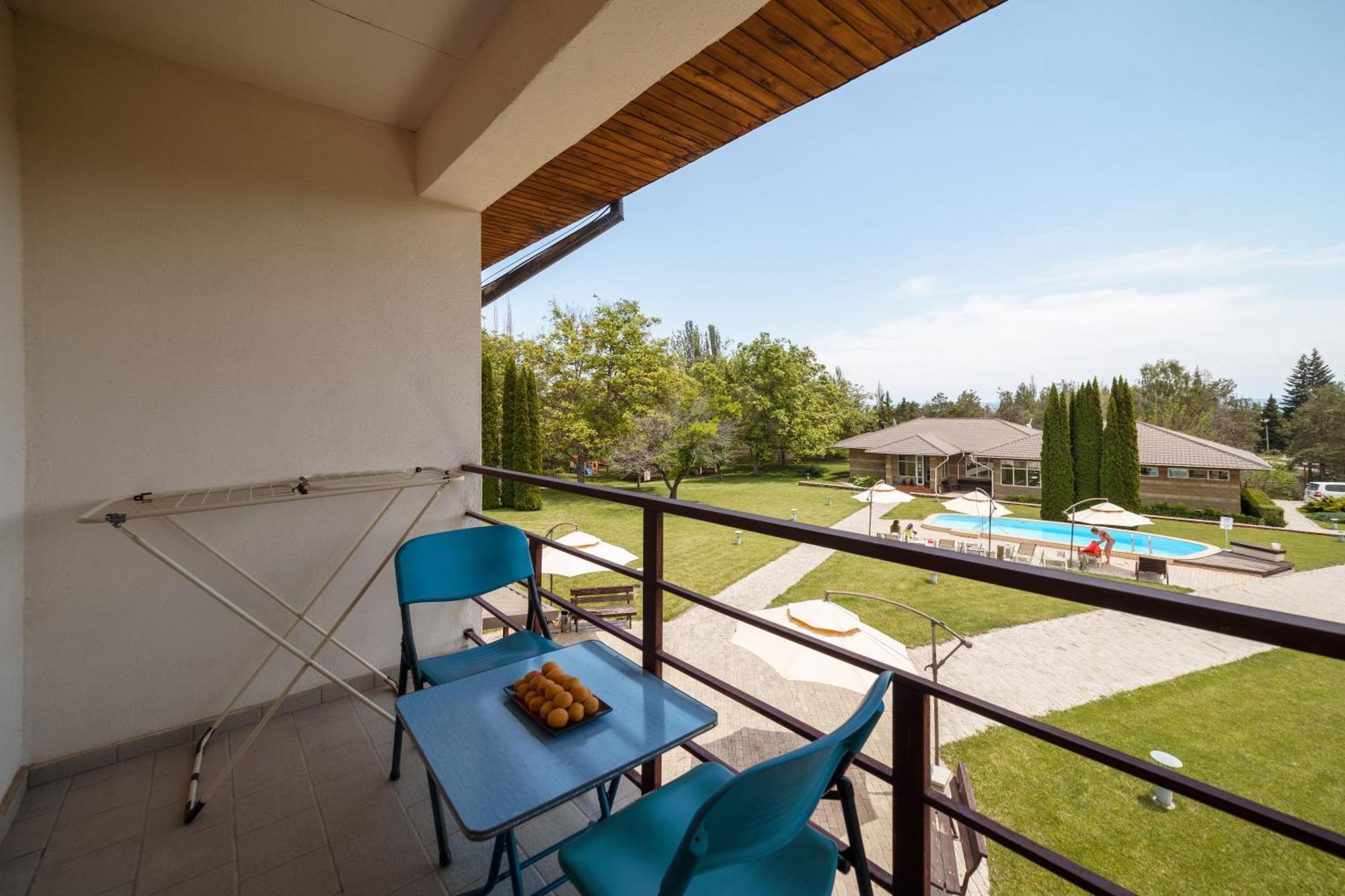 Dolinnka Hotel Czołponata Zewnętrze zdjęcie