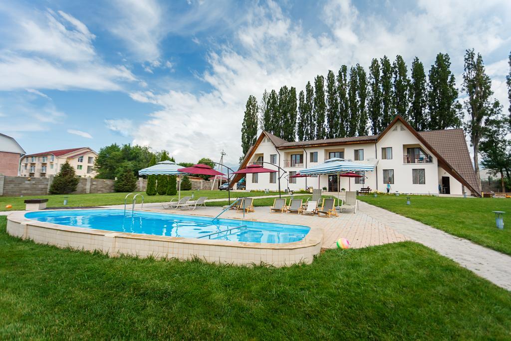 Dolinnka Hotel Czołponata Zewnętrze zdjęcie
