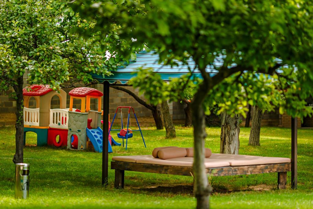Dolinnka Hotel Czołponata Zewnętrze zdjęcie